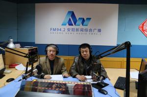 益和熱力公司董事長(zhǎng)、總經(jīng)理?xiàng)钣婪逶谖沂芯W(wǎng)上市民之家與廣大用戶群眾及網(wǎng)友進(jìn)行了在線交流溝通